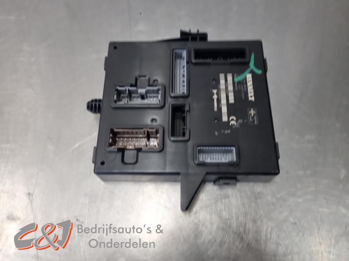 Gebruikte Module Bodycontrol Renault Trafic (1FL/2FL/3FL/4FL) 2.0 dCi 16V 130 Prijs € 89,25 Margeregeling aangeboden door C&J Bedrijfsauto's & Onderdelen