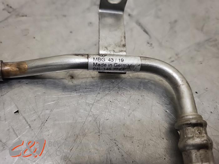 Oliedruk Leiding van een Volkswagen Transporter T6 2.0 TDI 150 2017