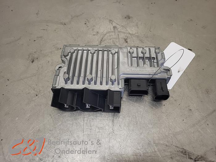Gebruikte Start/Stop computer Opel Vivaro 2.0 Diesel 145 Prijs € 63,00 Margeregeling aangeboden door C&J Bedrijfsauto's & Onderdelen