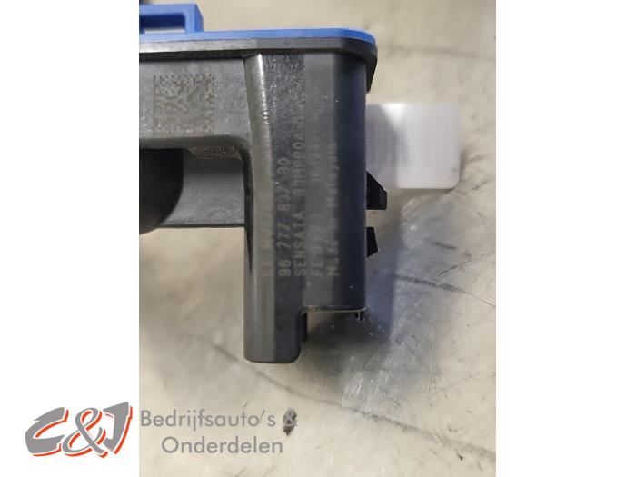 Sensor Remassistent van een Opel Vivaro 2.0 Diesel 145 2024