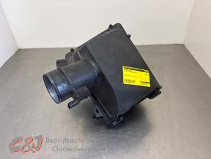 Gebruikte Luchtfilterhuis Nissan NV 300 2.0 dCi 16V 120 Prijs € 31,50 Margeregeling aangeboden door C&J Bedrijfsauto's & Onderdelen