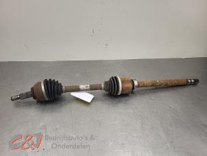 Gebruikte Steekas rechts-voor Renault Trafic (1FL/2FL/3FL/4FL) 2.0 dCi 16V 150 Prijs € 105,00 Margeregeling aangeboden door C&J Bedrijfsauto's & Onderdelen