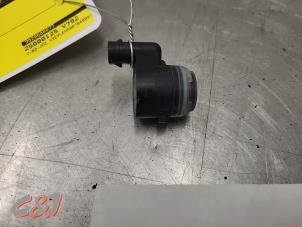 Gebruikte Sensor PDC Opel Vivaro 2.0 Diesel 145 Prijs € 12,60 Margeregeling aangeboden door C&J Bedrijfsauto's & Onderdelen