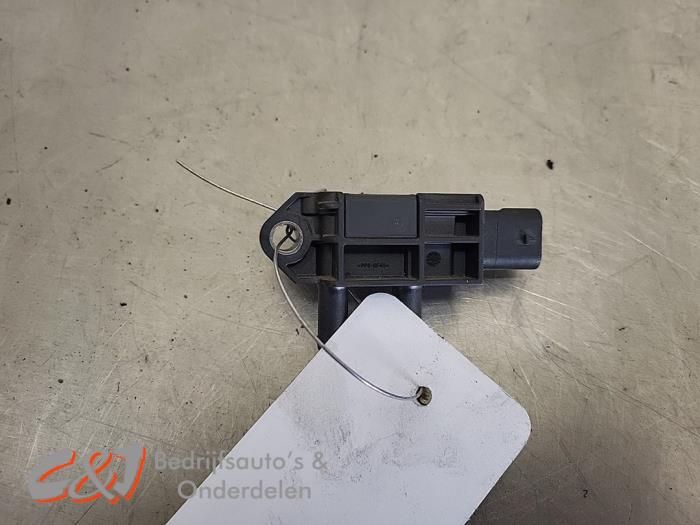 Gebruikte Roetfilter sensor Volkswagen Transporter T6 2.0 TDI 150 Prijs € 15,75 Margeregeling aangeboden door C&J Bedrijfsauto's & Onderdelen