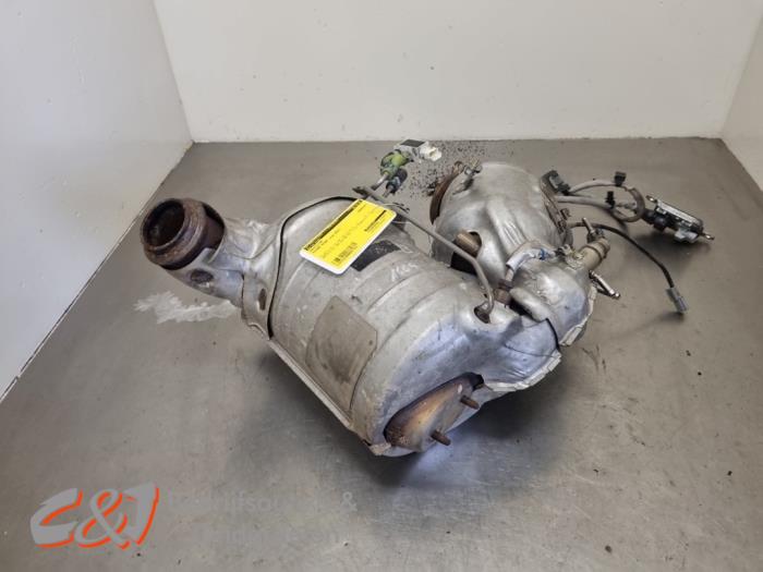 Gebruikte Roetfilter Nissan NV 300 2.0 dCi 16V 120 Prijs € 824,25 Margeregeling aangeboden door C&J Bedrijfsauto's & Onderdelen