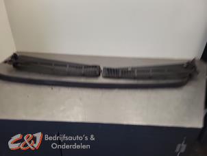 Gebruikte Paravan Toyota ProAce 2.0 D-4D 122 16V Worker Prijs € 52,50 Margeregeling aangeboden door C&J Bedrijfsauto's & Onderdelen