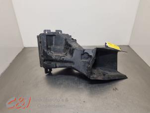 Gebruikte Luchtgeleider Peugeot Partner (EA//EF/EN/EU) 1.5 BlueHDi 130 Prijs € 36,75 Margeregeling aangeboden door C&J Bedrijfsauto's & Onderdelen