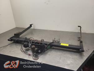 Gebruikte Trekhaak Renault Trafic (1FL/2FL/3FL/4FL) 2.0 dCi 16V 120 Prijs € 105,00 Margeregeling aangeboden door C&J Bedrijfsauto's & Onderdelen