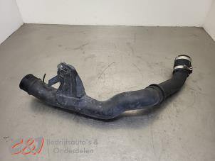 Gebruikte Intercooler Buis Ford Transit 2.0 TDCi 16V Eco Blue 130 Prijs € 26,25 Margeregeling aangeboden door C&J Bedrijfsauto's & Onderdelen