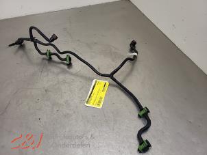 Gebruikte Brandstofleiding Ford Transit 2.0 TDCi 16V Eco Blue 130 Prijs € 26,25 Margeregeling aangeboden door C&J Bedrijfsauto's & Onderdelen