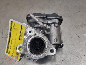 Gebruikte EGR Klep Renault Master III (FV) 2.3 dCi 150 16V FWD Prijs € 52,50 Margeregeling aangeboden door C&J Bedrijfsauto's & Onderdelen