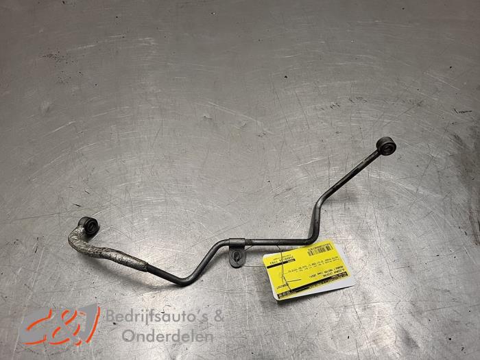 Gebruikte Oliedruk Leiding Renault Master III (FV) 2.3 dCi 150 16V FWD Prijs € 10,50 Margeregeling aangeboden door C&J Bedrijfsauto's & Onderdelen