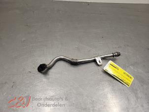 Gebruikte Oliedruk Leiding Renault Master III (FV) 2.3 dCi 150 16V FWD Prijs € 21,00 Margeregeling aangeboden door C&J Bedrijfsauto's & Onderdelen