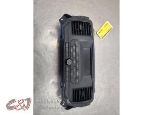 Gebruikte Display Interieur Peugeot Expert (V1/VA/VB/VE/VF/VT/VY) 2.0 Blue HDi 120 16V Prijs € 173,25 Margeregeling aangeboden door C&J Bedrijfsauto's & Onderdelen