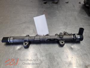 Gebruikte Injector brug Mercedes Vito (447.6) 1.6 111 CDI 16V Prijs € 236,25 Margeregeling aangeboden door C&J Bedrijfsauto's & Onderdelen