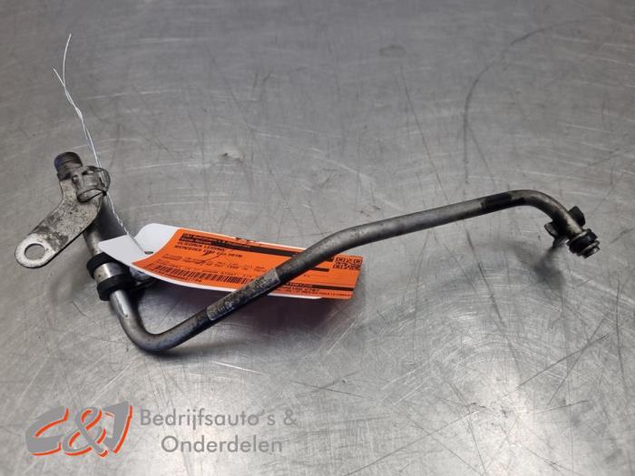 Oliedruk Leiding van een Mercedes-Benz Vito (447.6) 1.6 111 CDI 16V 2016