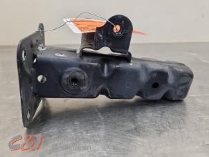 Gebruikte Frontdeel steun Mercedes Vito (447.6) 2.2 116 CDI 16V Prijs € 26,25 Margeregeling aangeboden door C&J Bedrijfsauto's & Onderdelen