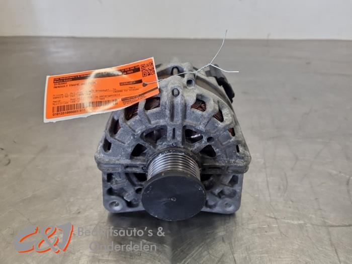 Gebruikte Dynamo Renault Trafic (1FL/2FL/3FL/4FL) 1.6 dCi 95 Prijs € 78,75 Margeregeling aangeboden door C&J Bedrijfsauto's & Onderdelen