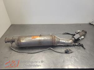 Gebruikte Roetfilter Opel Vivaro 2.0 Diesel 145 Prijs € 472,50 Margeregeling aangeboden door C&J Bedrijfsauto's & Onderdelen