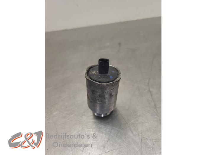 Gebruikte Schakelaar Oliedruk Mercedes Vito (447.6) 2.2 114 CDI 16V Prijs € 36,75 Margeregeling aangeboden door C&J Bedrijfsauto's & Onderdelen