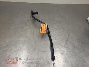 Gebruikte Peilstok Olie Mercedes Vito (447.6) 2.2 114 CDI 16V Prijs € 36,75 Margeregeling aangeboden door C&J Bedrijfsauto's & Onderdelen