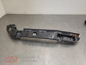 Gebruikte Bumpersteun rechts-achter Ford Transit Custom 2.0 EcoBlue 136 Prijs € 26,25 Margeregeling aangeboden door C&J Bedrijfsauto's & Onderdelen