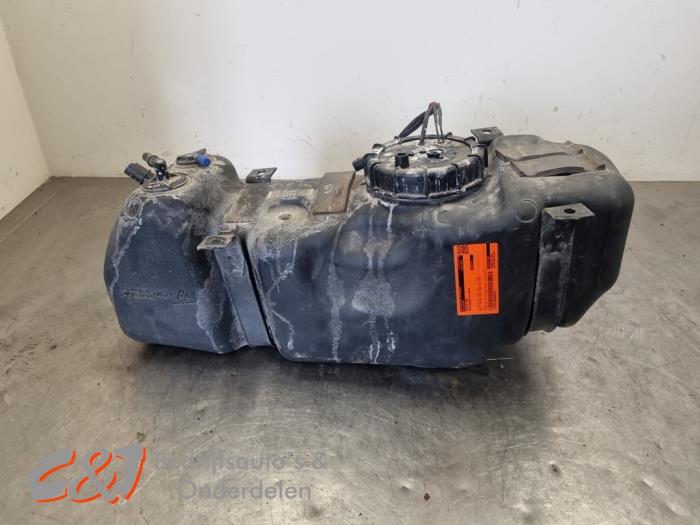Gebruikte Ureumreservoir Ford Ranger 3.2 TDCI 20V 4x4 Prijs € 52,50 Margeregeling aangeboden door C&J Bedrijfsauto's & Onderdelen