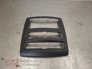 Gebruikte Dashboard deel Mercedes Sprinter 3,5t (906.63) 313 CDI 16V Prijs € 21,00 Margeregeling aangeboden door C&J Bedrijfsauto's & Onderdelen