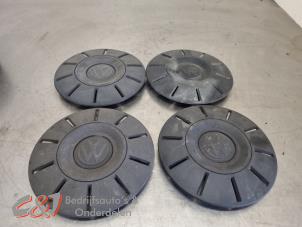 Gebruikte Wieldop set Volkswagen Crafter (SY) 2.0 TDI RWD Prijs € 36,75 Margeregeling aangeboden door C&J Bedrijfsauto's & Onderdelen