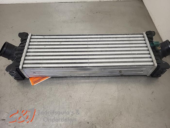 Gebruikte Intercooler Ford Transit 2.2 TDCi 16V Prijs € 89,25 Margeregeling aangeboden door C&J Bedrijfsauto's & Onderdelen