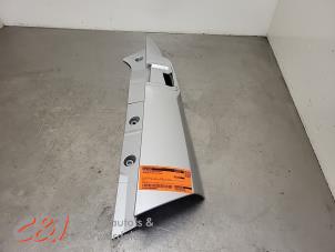 Gebruikte Achterlichtrand rechts Mercedes Vito (447.6) 2.2 116 CDI 16V Prijs € 47,25 Margeregeling aangeboden door C&J Bedrijfsauto's & Onderdelen