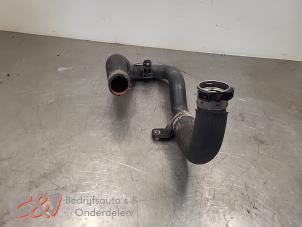 Gebruikte Intercooler Slang Fiat Doblo Cargo (263) 1.3 D Multijet Prijs € 26,25 Margeregeling aangeboden door C&J Bedrijfsauto's & Onderdelen