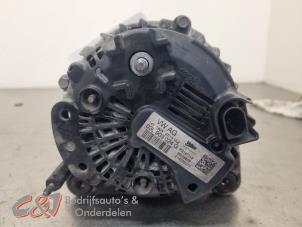 Dynamo van een Volkswagen Transporter T6 2.0 TDI DRF 4Motion 2016