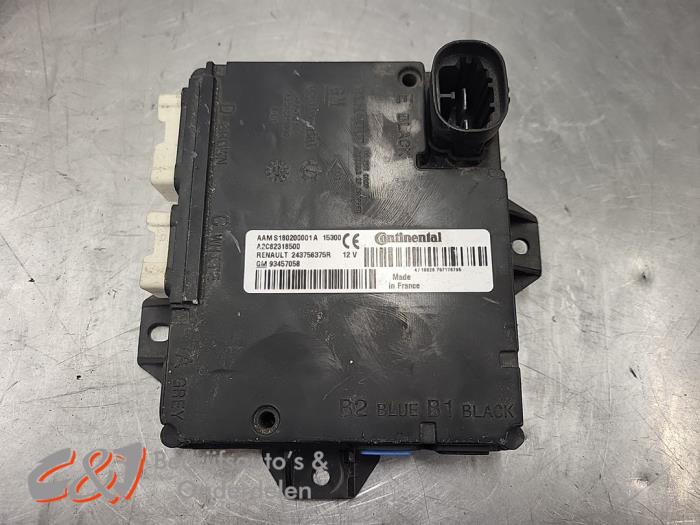 Gebruikte Bodycontrol Module Renault Trafic (1FL/2FL/3FL/4FL) 2.0 dCi 16V 120 Prijs € 21,00 Margeregeling aangeboden door C&J Bedrijfsauto's & Onderdelen