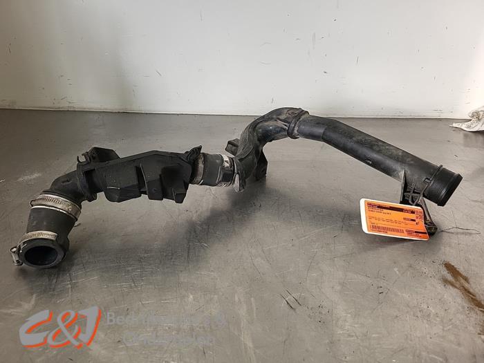 Gebruikte Intercooler Buis Peugeot Expert (V1/VA/VB/VE/VF/VT/VY) 2.0 Blue HDi 150 16V Prijs € 36,75 Margeregeling aangeboden door C&J Bedrijfsauto's & Onderdelen
