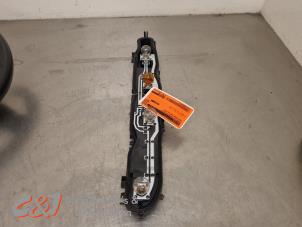 Gebruikte Fitting Achterlicht rechts Ford Transit Custom 2.2 TDCi 16V Prijs € 21,00 Margeregeling aangeboden door C&J Bedrijfsauto's & Onderdelen