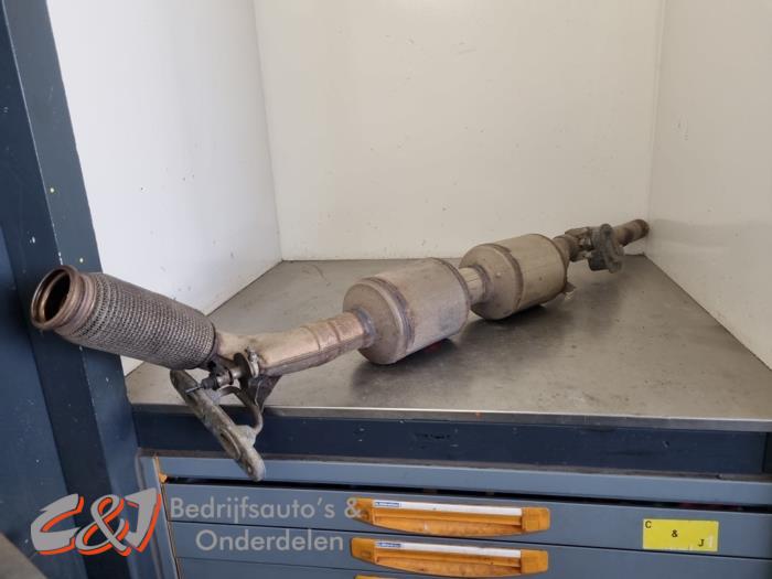 Gebruikte Voorpijp + katalysator Volkswagen Caddy Cargo V (SBA/SBH) 2.0 TDI BlueMotionTechnology Prijs € 997,50 Margeregeling aangeboden door C&J Bedrijfsauto's & Onderdelen
