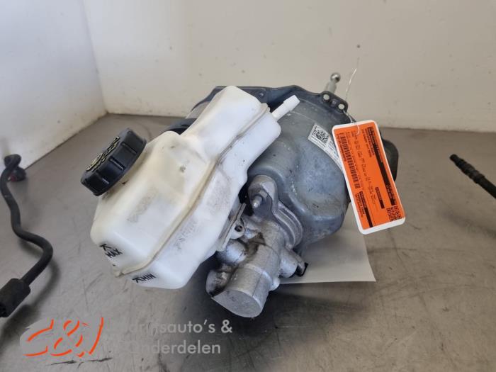 Gebruikte Hoofdremcilinder Volkswagen Caddy Cargo V (SBA/SBH) 2.0 TDI BlueMotionTechnology Prijs € 525,00 Margeregeling aangeboden door C&J Bedrijfsauto's & Onderdelen