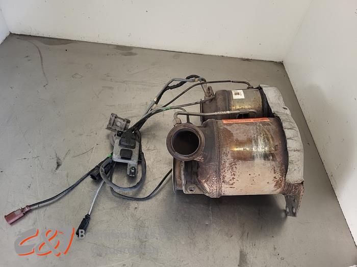Gebruikte Roetfilter Volkswagen Caddy IV 2.0 TDI 102 Prijs € 472,50 Margeregeling aangeboden door C&J Bedrijfsauto's & Onderdelen