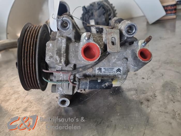 Gebruikte Pomp Airco Peugeot Expert (V1/VA/VB/VE/VF/VT/VY) 1.6 Blue HDi 115 Prijs € 21,00 Margeregeling aangeboden door C&J Bedrijfsauto's & Onderdelen