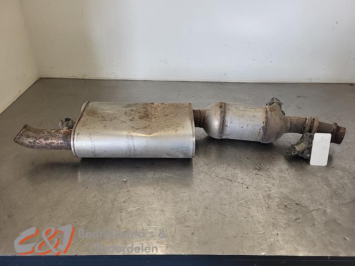 Gebruikte Katalysator Opel Vivaro 2.0 Diesel 145 Prijs € 231,00 Margeregeling aangeboden door C&J Bedrijfsauto's & Onderdelen