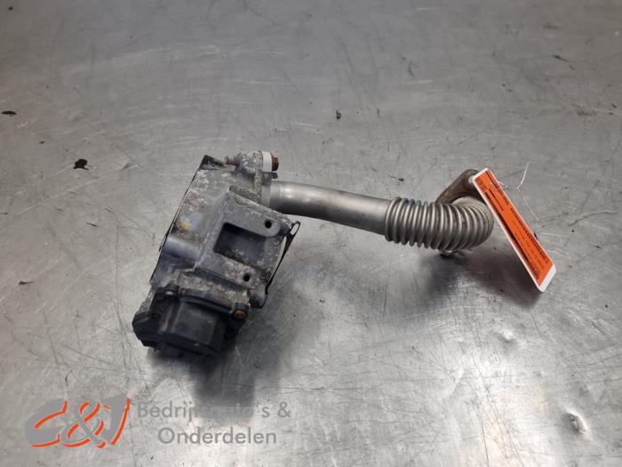 Gebruikte EGR Klep Renault Master III (MA/MB/MC/MD/MH/MF/MG/MH) 2.3 dCi 16V Prijs € 36,75 Margeregeling aangeboden door C&J Bedrijfsauto's & Onderdelen