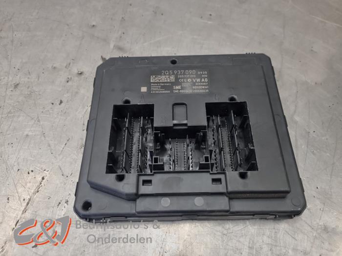 Gebruikte Module Bodycontrol Volkswagen Transporter T6 2.0 TDI 150 Prijs € 105,00 Margeregeling aangeboden door C&J Bedrijfsauto's & Onderdelen