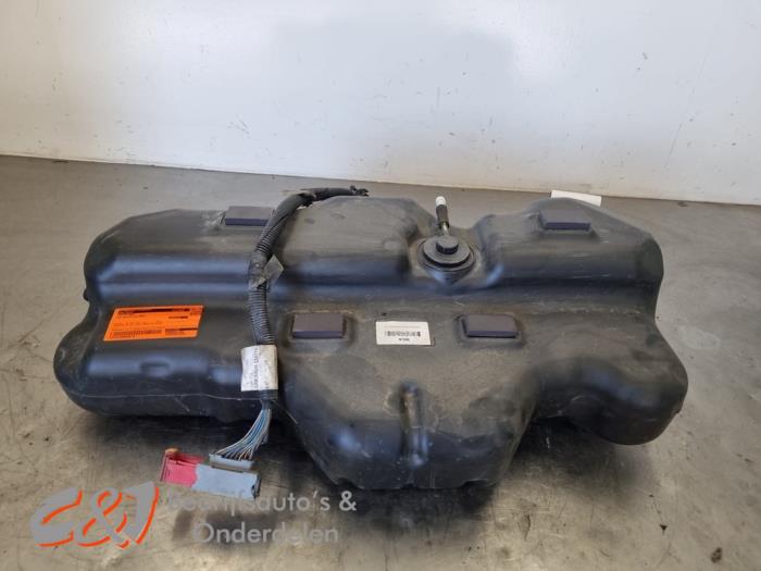 Gebruikte Adblue tank Fiat Ducato (250) 2.2 D 140 Multijet 3 Prijs € 603,75 Margeregeling aangeboden door C&J Bedrijfsauto's & Onderdelen
