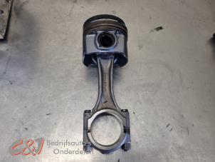 Zuiger van een Toyota ProAce 2.0 D-4D 140 16V 2024
