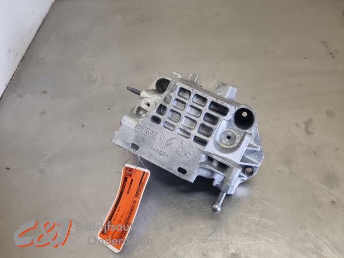 Gebruikte Motorrubber Toyota ProAce 2.0 D-4D 140 16V Prijs € 21,00 Margeregeling aangeboden door C&J Bedrijfsauto's & Onderdelen