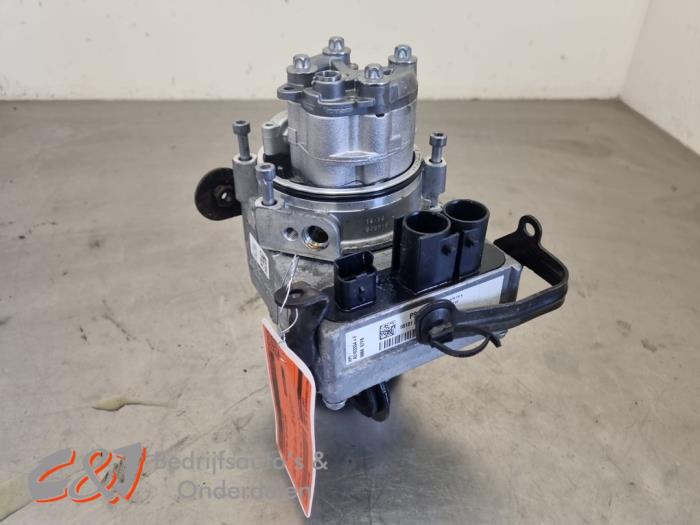 Gebruikte Servopomp Toyota ProAce 1.6 D-4D 95 16V Worker Prijs € 105,00 Margeregeling aangeboden door C&J Bedrijfsauto's & Onderdelen