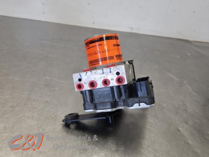 Gebruikte ABS Pomp Volkswagen Transporter T7 2.0 TDI 150 Prijs € 472,50 Margeregeling aangeboden door C&J Bedrijfsauto's & Onderdelen