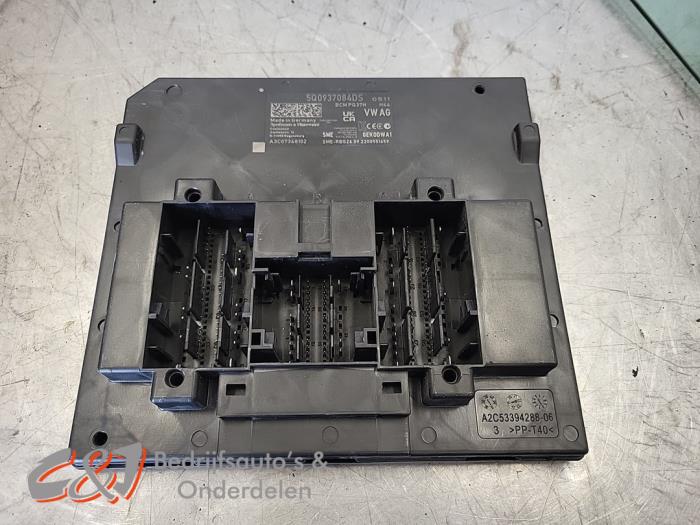 Gebruikte Computer boord Volkswagen Crafter (SY) 2.0 TDI FWD Prijs € 105,00 Margeregeling aangeboden door C&J Bedrijfsauto's & Onderdelen