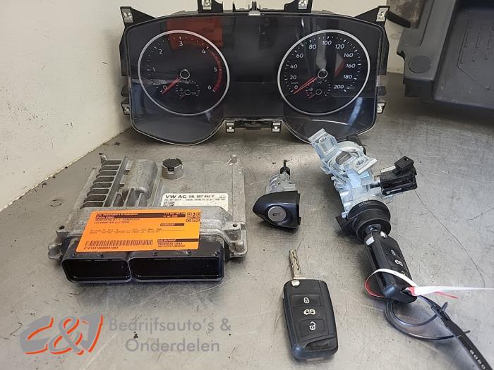 Gebruikte Kontaktslot + computer Volkswagen Crafter (SY) 2.0 TDI FWD Prijs € 472,50 Margeregeling aangeboden door C&J Bedrijfsauto's & Onderdelen